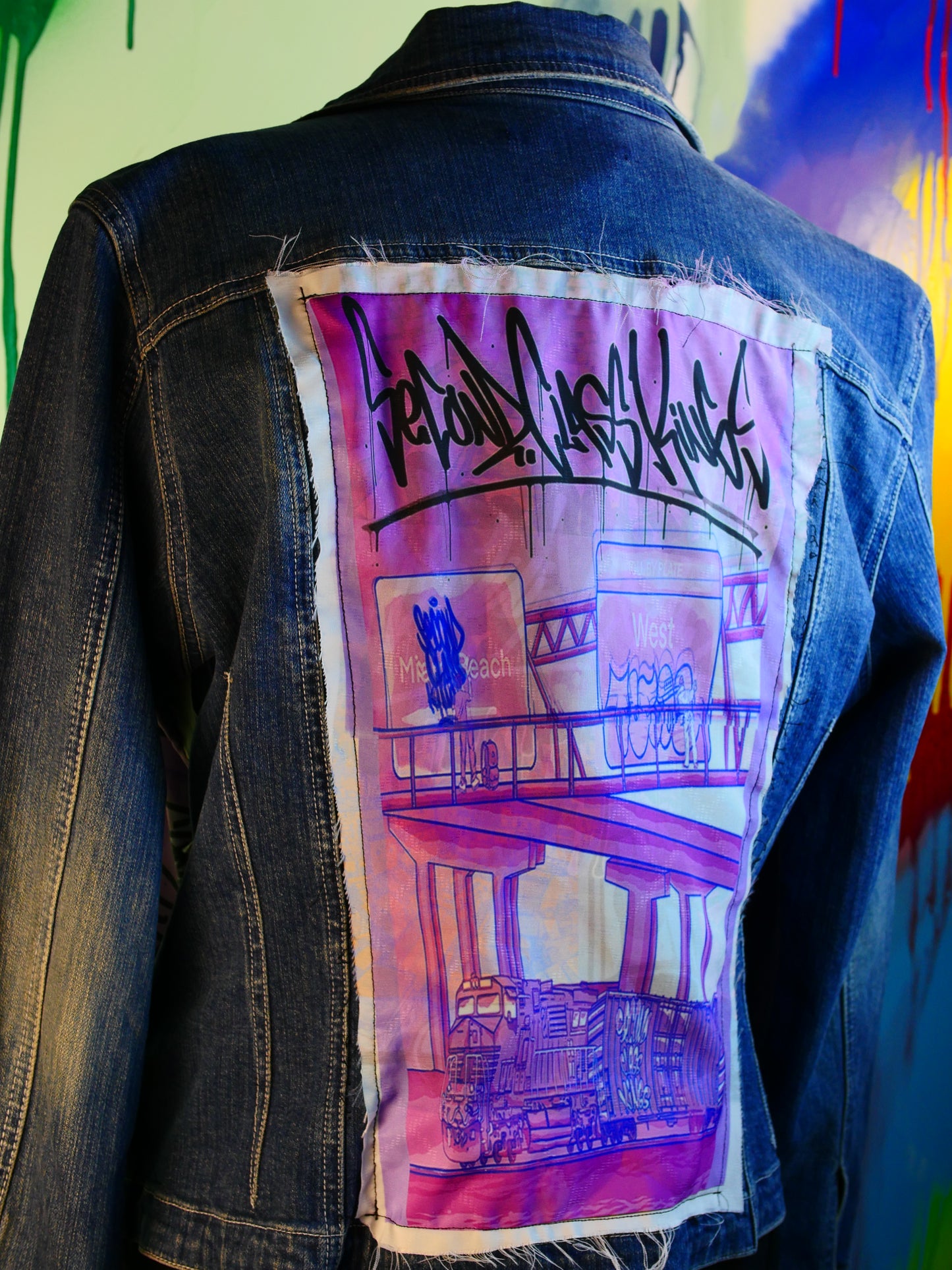 Tesoe graffiti jacket