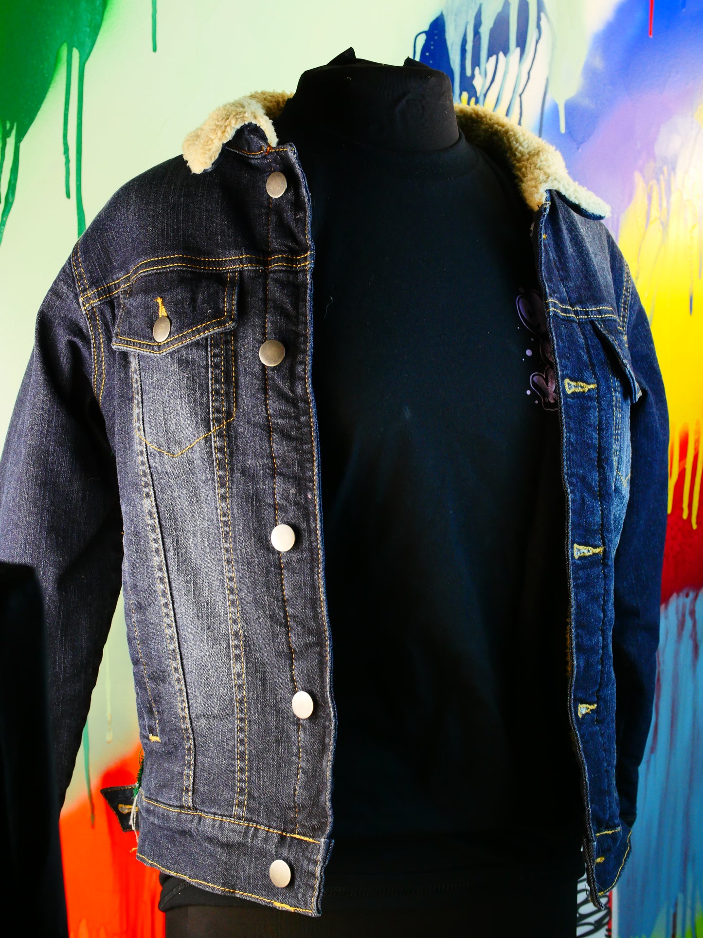 Zeta dragon jacket with Bolivian fabric border